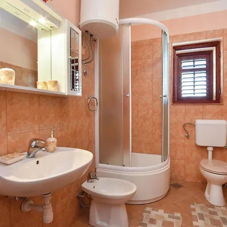 Дом отдыха Sinj With A Fireplace 417 Синь