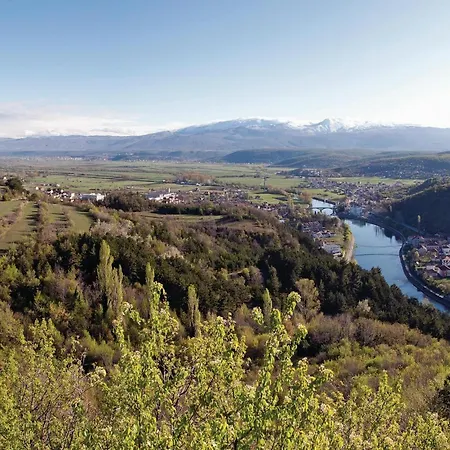 Дом отдыха Sinj With A Fireplace 417