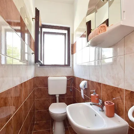 Дом отдыха Sinj With A Fireplace 417 Синь