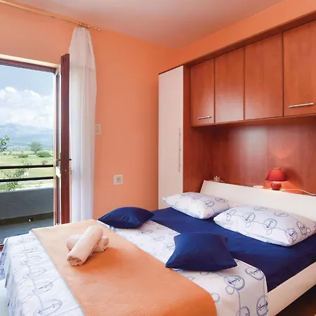 Sinj With A Fireplace 417 * Синь