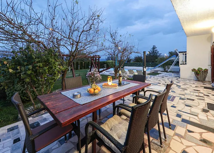 بيت للعطل With A Fireplace 417 سيني